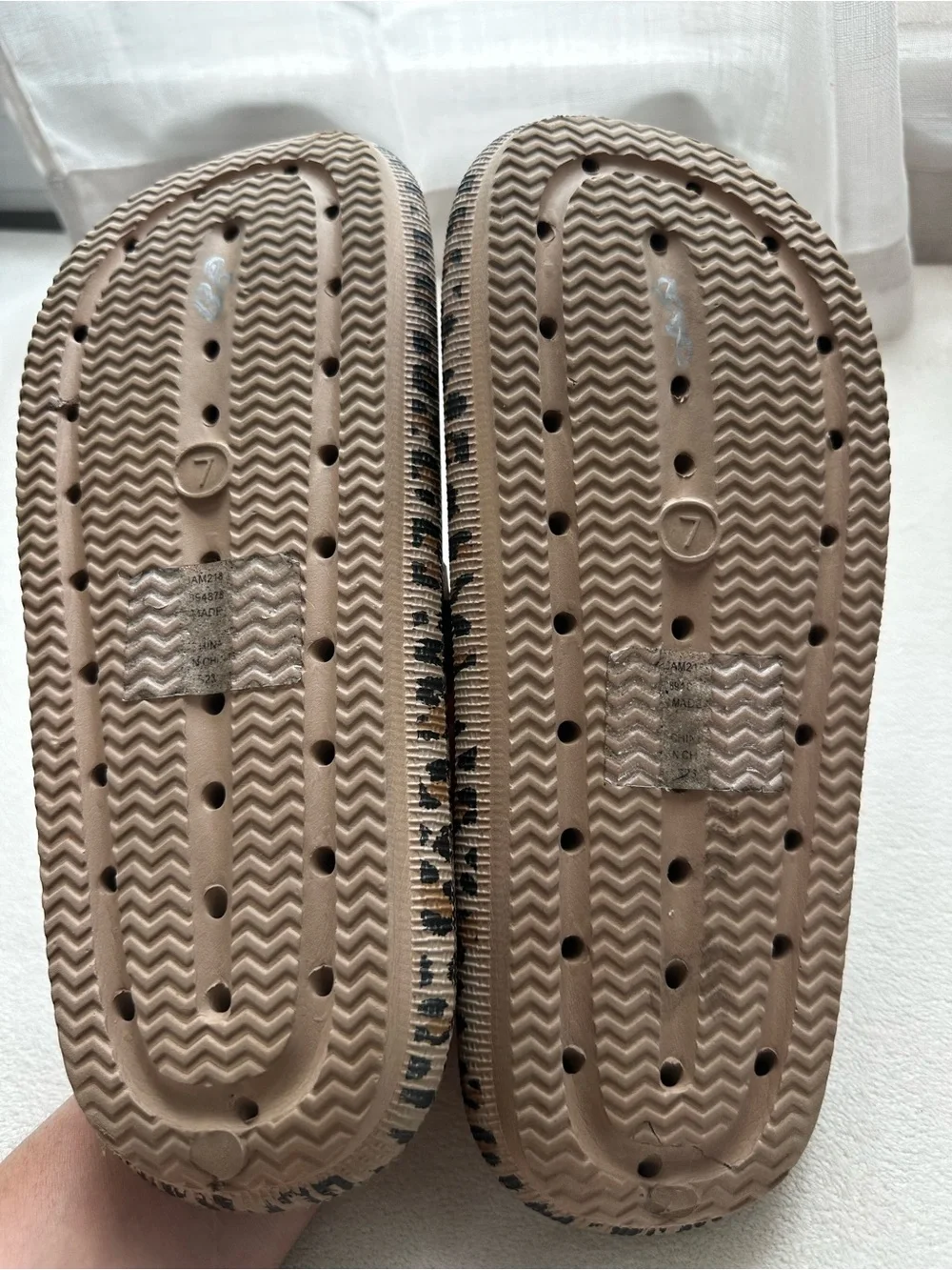 Leopard Print Dual-Strap Slide Sandals - Beige/Black size 7/7.5 - Picture 2 of 3